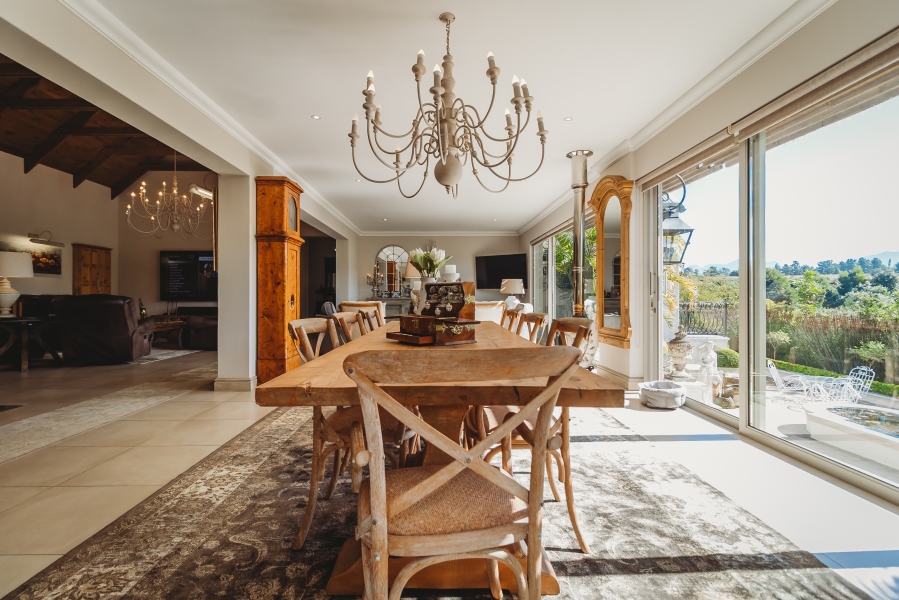 3 Bedroom Property for Sale in Kraaibosch Manor Western Cape
